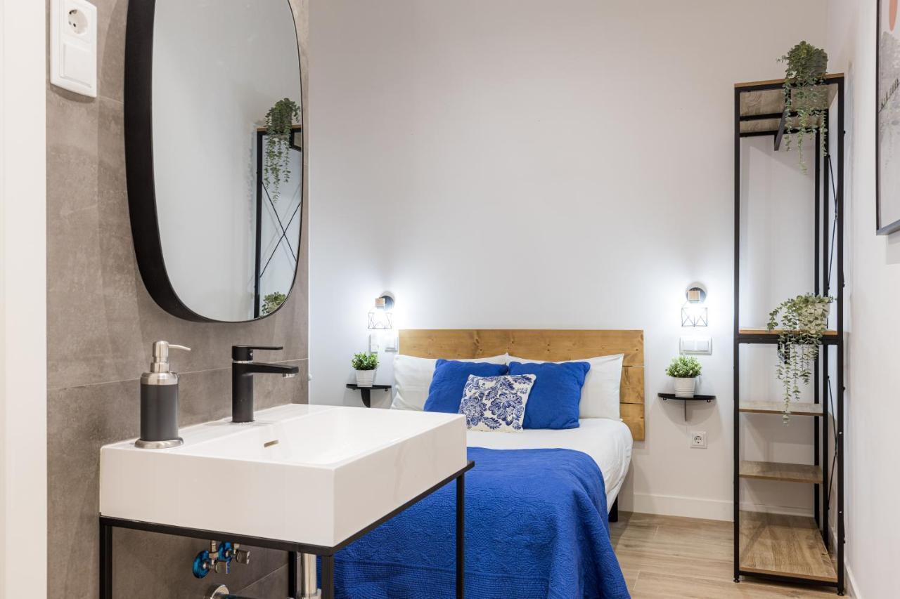 Latina XV Apartment Madrid Exterior photo